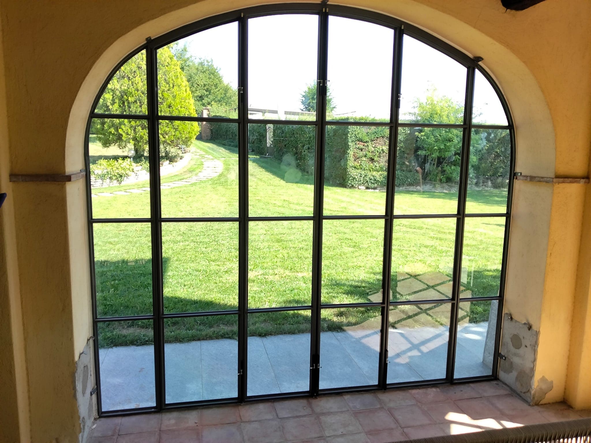 Vetrata ad arco